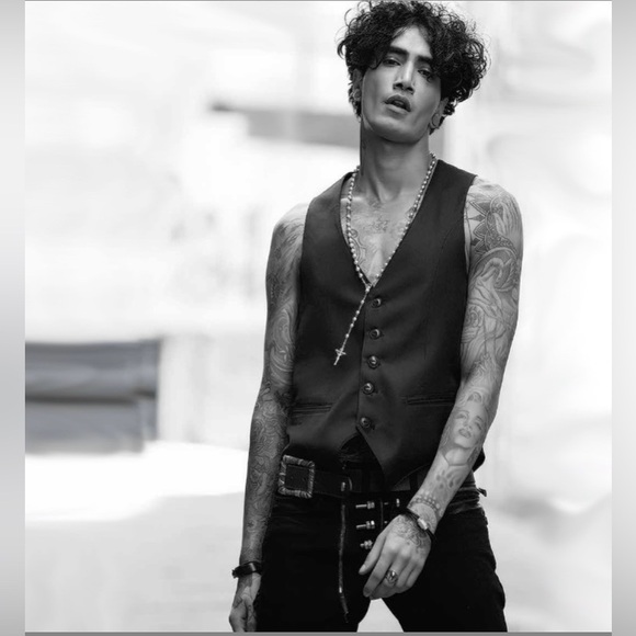 Nuts & Bolts Black Jeans, marked size 29 (waist) 34 (length) NWOT - Picture 10 of 14